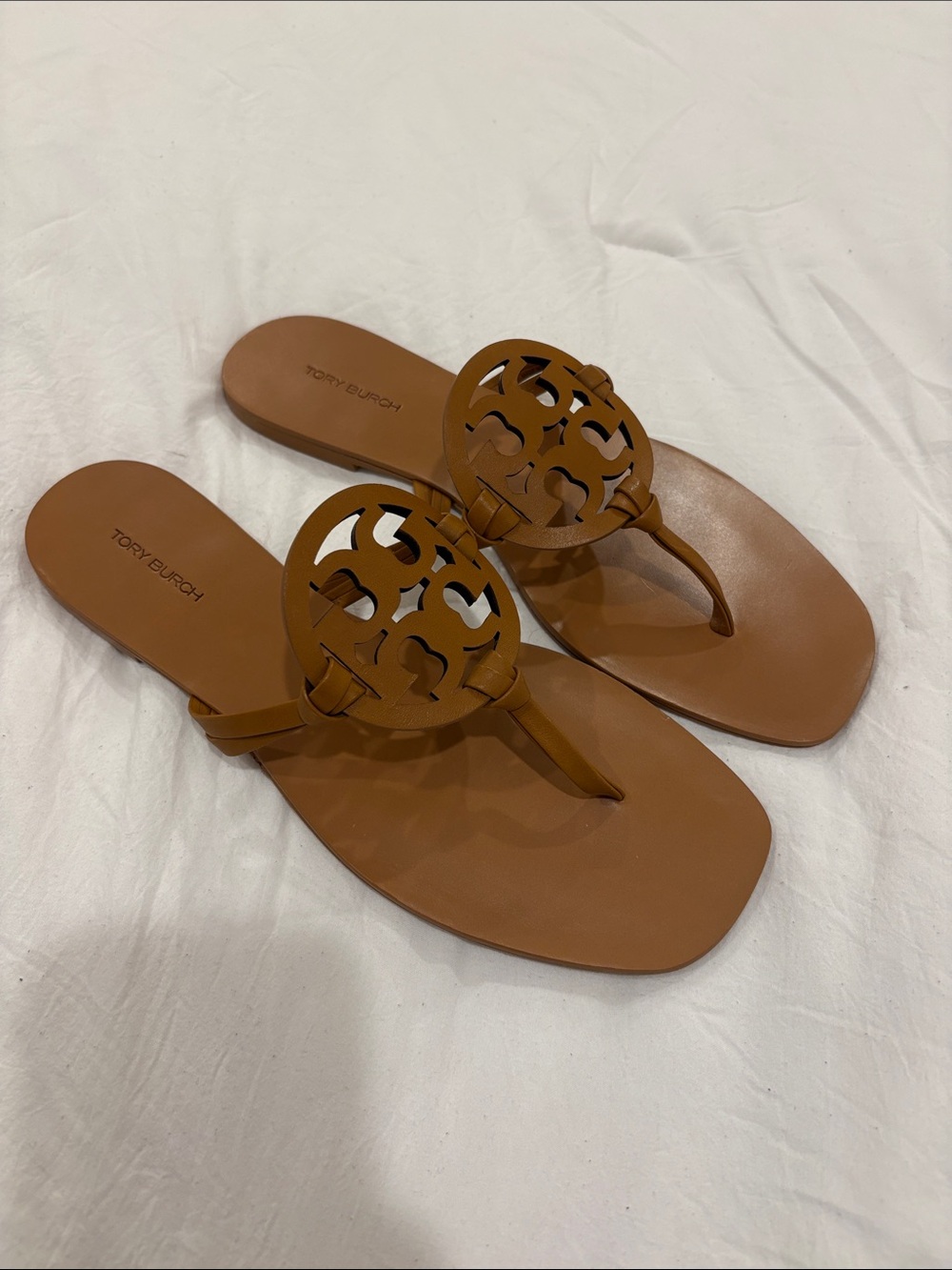 Tory Burch Cognac Miller Logo Thong Sandals - Picture 2 of 5